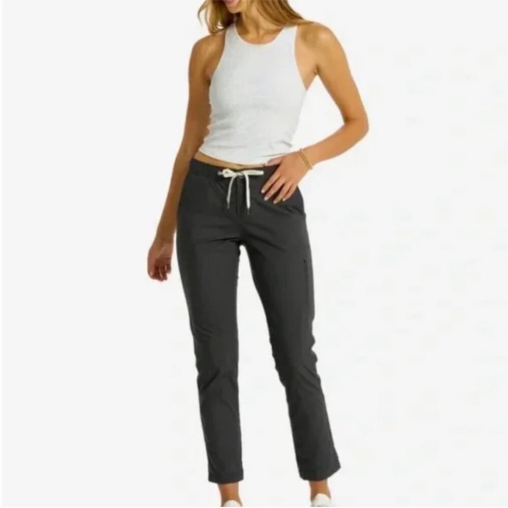 Vuori Women's Gray Pants